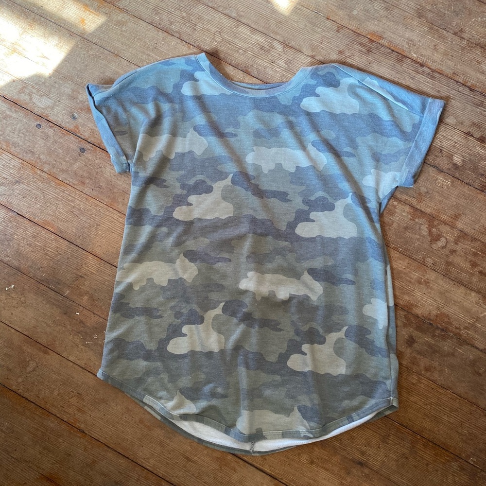 Camo tee